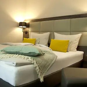 3* מלון Am Moosrain Garni
